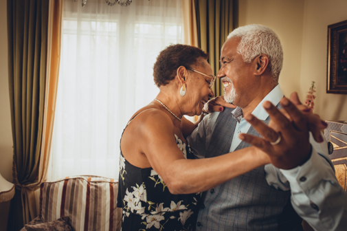 Give Yourself the Gift of Giving: 5 Reasons to Choose a Donor-Advised Fund This Holiday Season